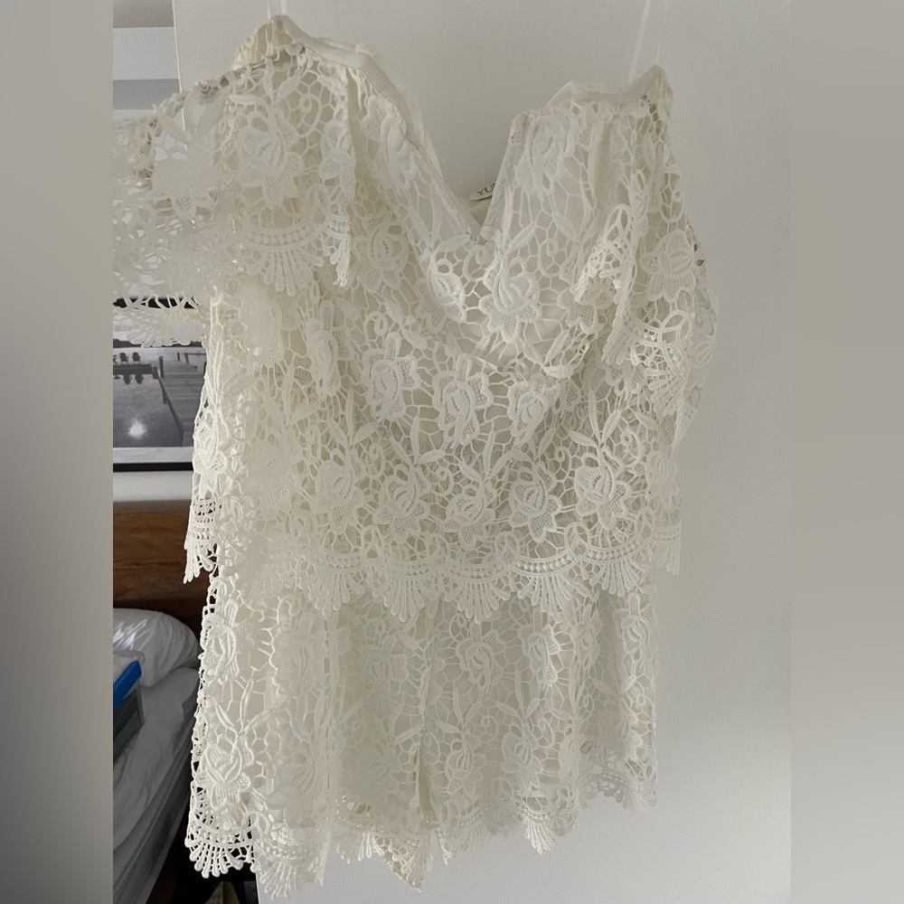Yumi Kim white lace off shoulder romper small